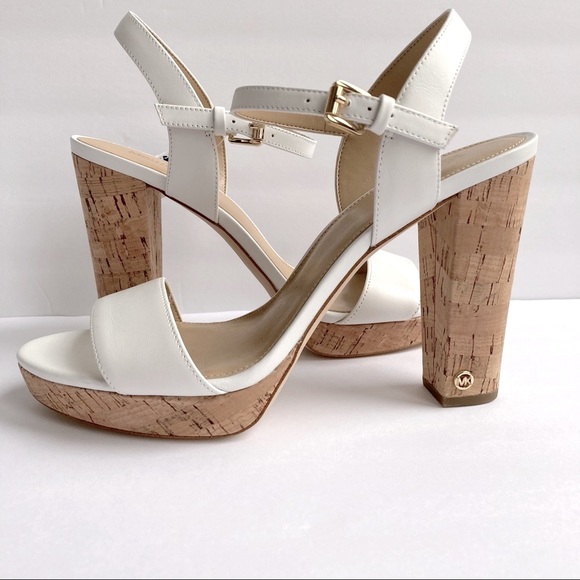 MICHAEL Michael Kors Shoes - 🎉HP🎉Michael Kors  Wht Dallas Platform Sandal NWT